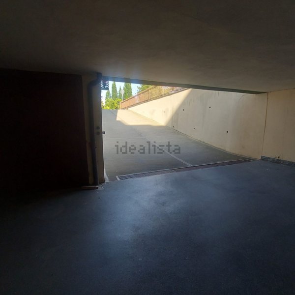 locale di sgombero in vendita a Novate Milanese