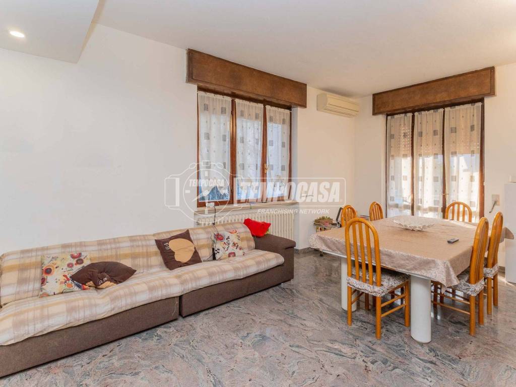 casa indipendente in vendita a Novate Milanese