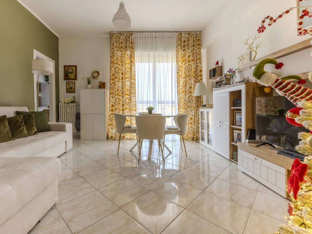 appartamento in vendita a Novate Milanese