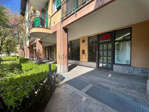 ufficio in vendita a Novate Milanese