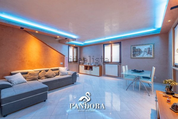 casa indipendente in vendita a Novate Milanese