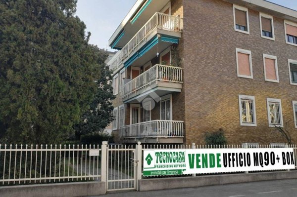 ufficio in vendita a Novate Milanese
