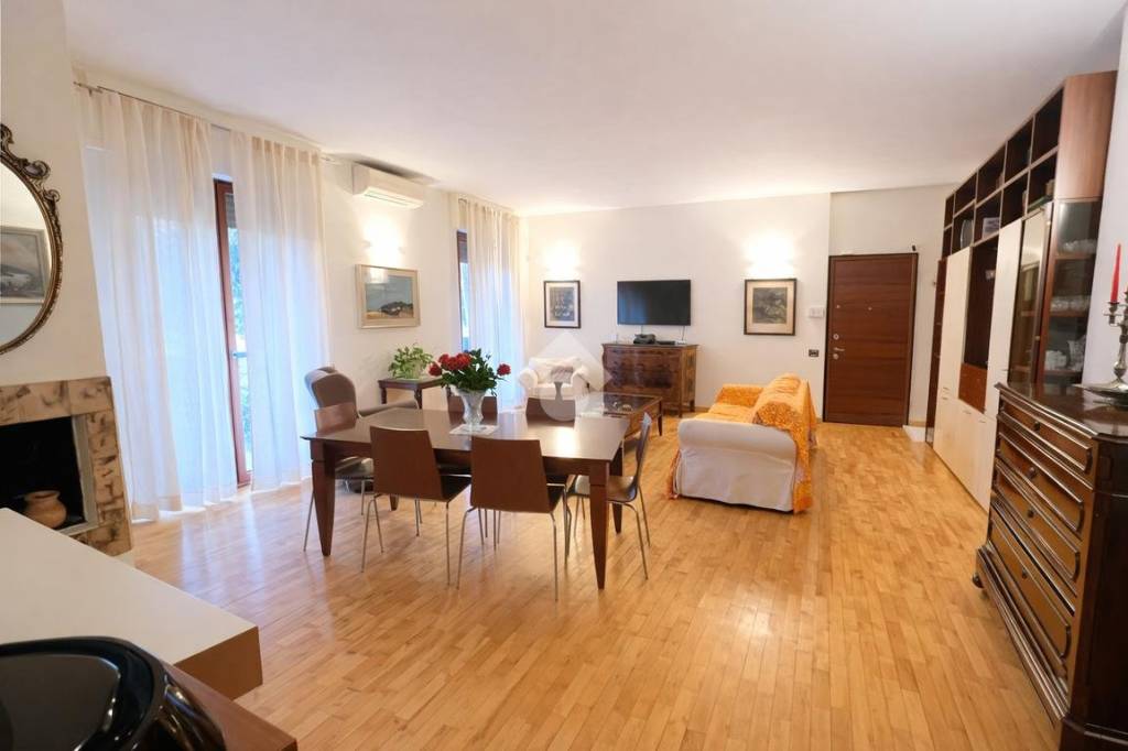 appartamento in vendita a Novate Milanese
