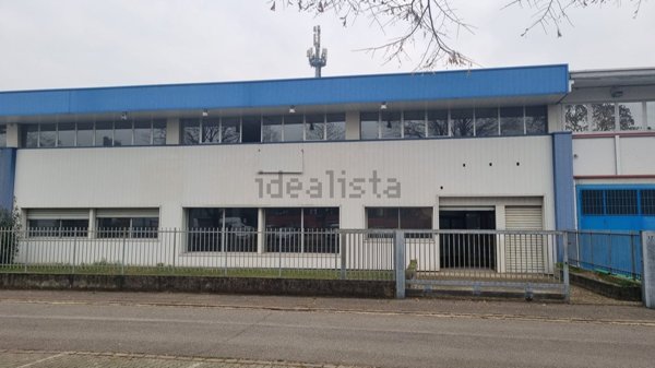 capannone in vendita a Novate Milanese