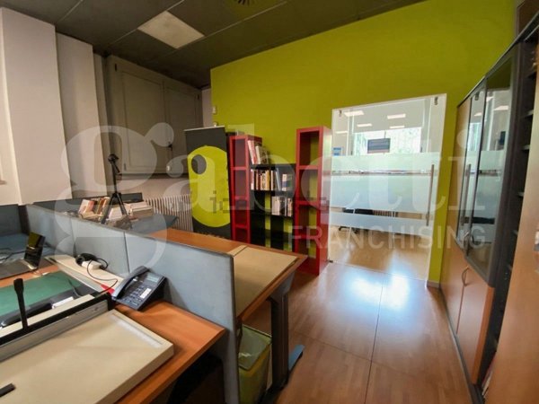 ufficio in vendita a Novate Milanese