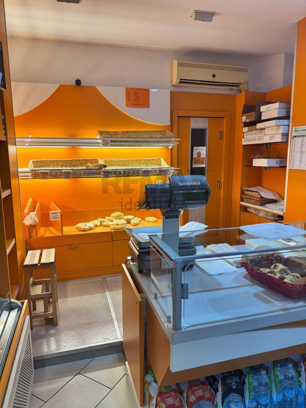 negozio in vendita a Novate Milanese