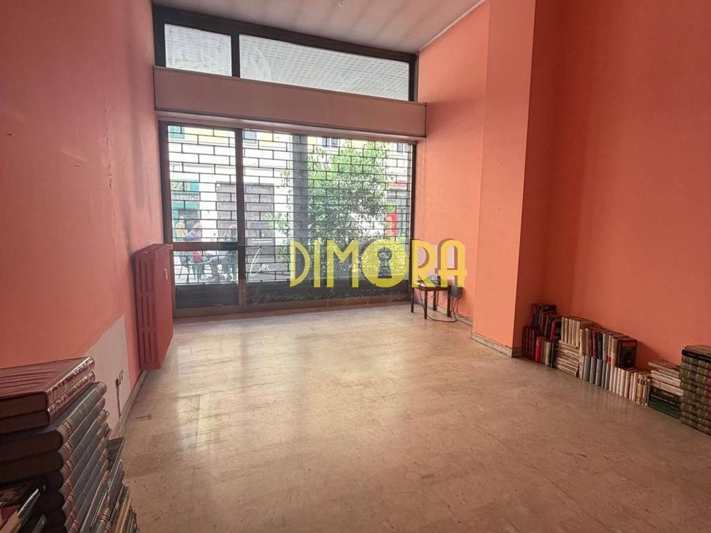 negozio in vendita a Novate Milanese