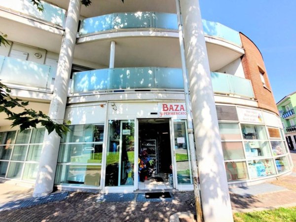 negozio in vendita a Novate Milanese