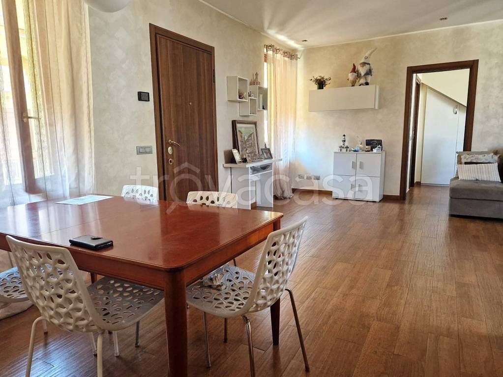 appartamento in vendita a Novate Milanese