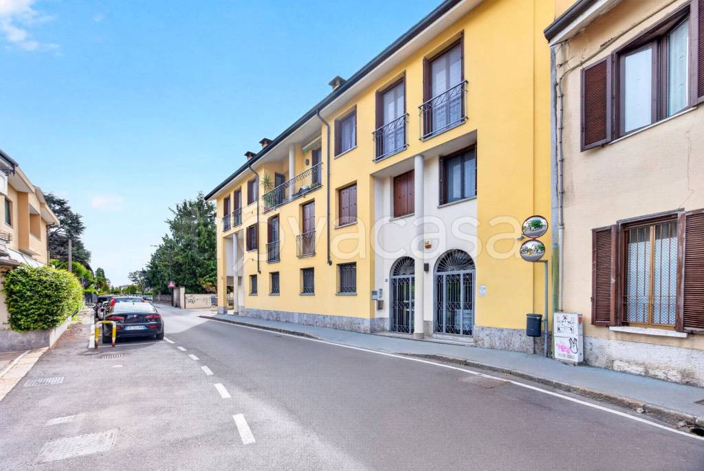ufficio in vendita a Novate Milanese