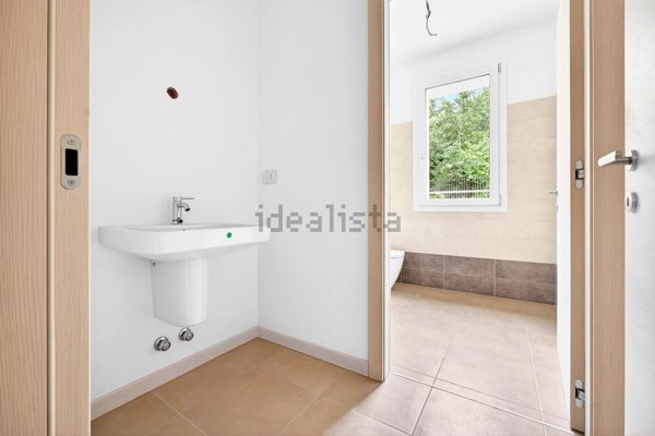 ufficio in vendita a Novate Milanese