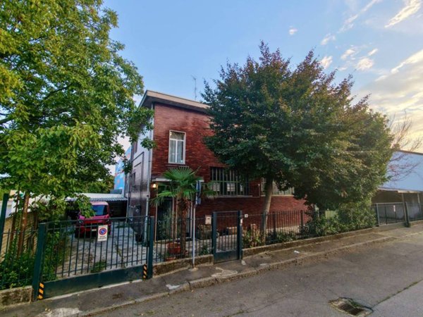 casa indipendente in vendita a Novate Milanese