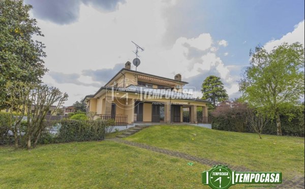 casa indipendente in vendita a Noviglio