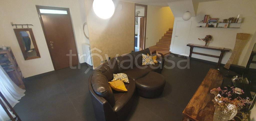 casa indipendente in vendita a Noviglio