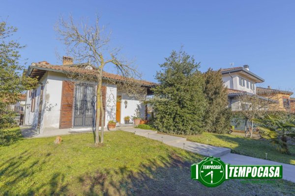 casa indipendente in vendita a Noviglio