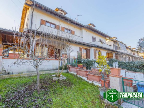 casa indipendente in vendita a Noviglio