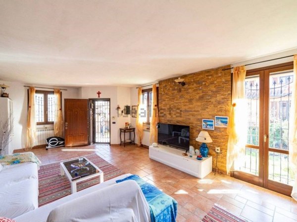 casa indipendente in vendita a Noviglio