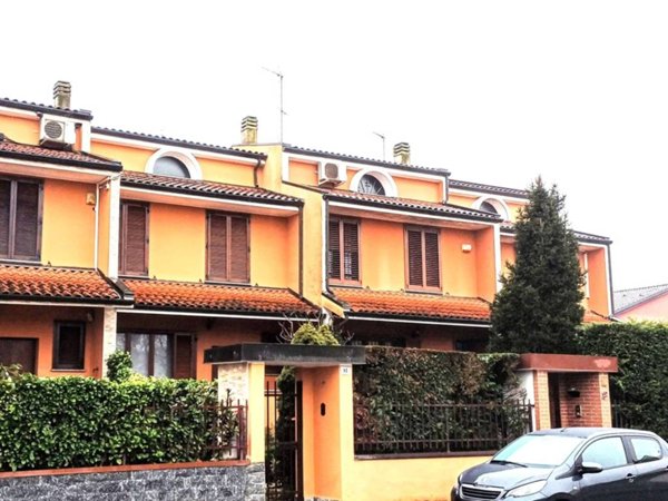 casa indipendente in vendita a Noviglio