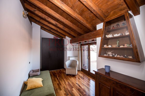 casa indipendente in vendita a Noviglio