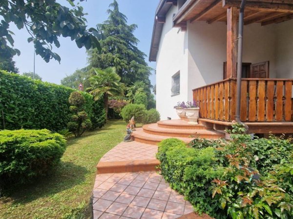 casa indipendente in vendita a Noviglio