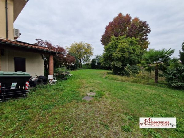 casa indipendente in vendita a Noviglio