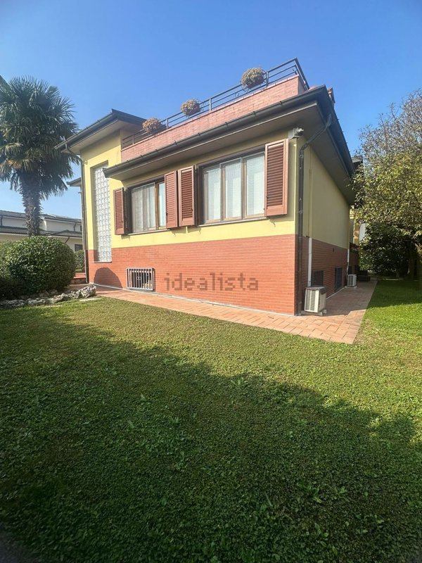 casa indipendente in vendita a Noviglio