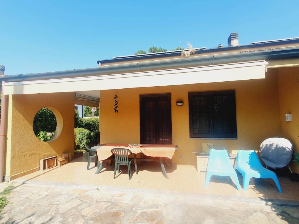 casa indipendente in vendita a Noviglio