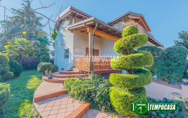 casa indipendente in vendita a Noviglio