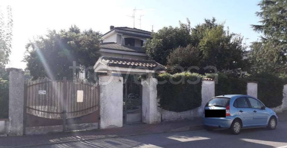 casa indipendente in vendita a Noviglio