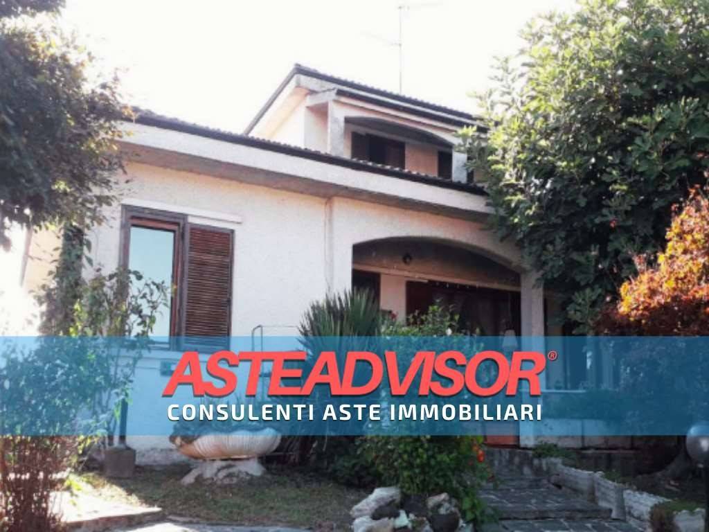 casa indipendente in vendita a Noviglio