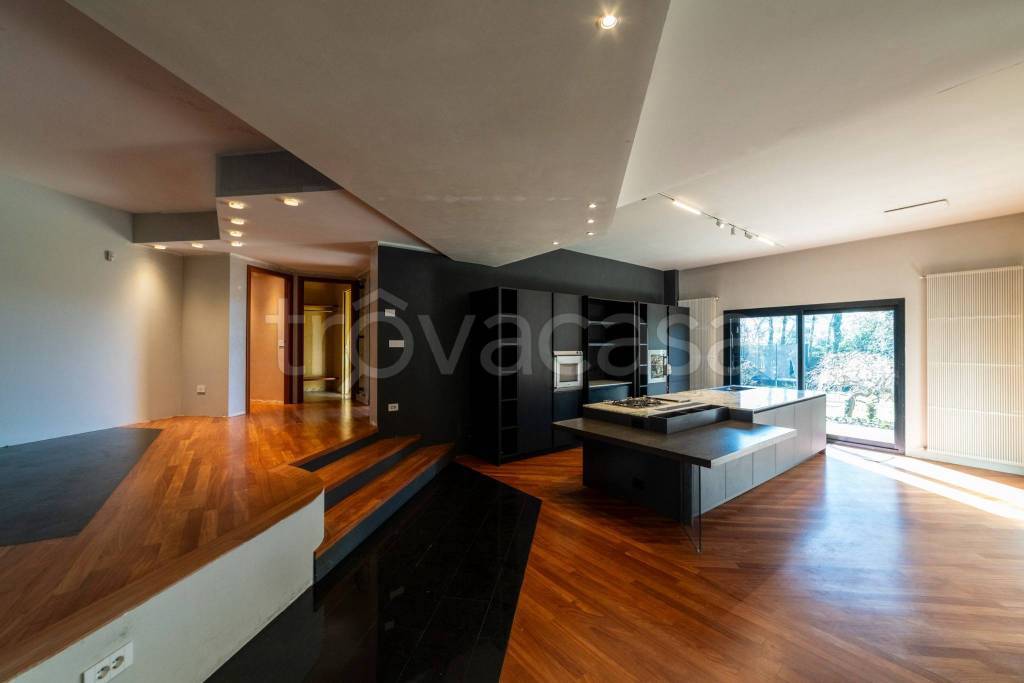 casa indipendente in vendita a Noviglio