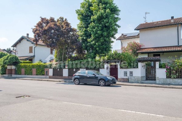 casa indipendente in vendita a Noviglio