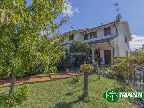 casa indipendente in vendita a Noviglio