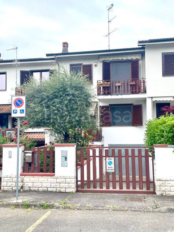 casa indipendente in vendita a Noviglio