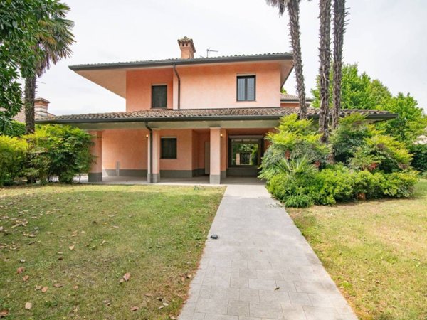 casa indipendente in vendita a Noviglio