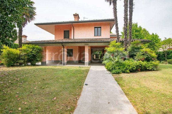 casa indipendente in vendita a Noviglio