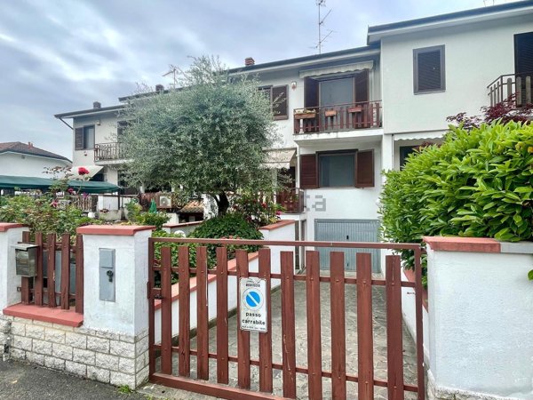 casa indipendente in vendita a Noviglio