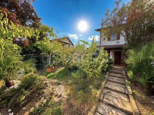 casa indipendente in vendita a Noviglio