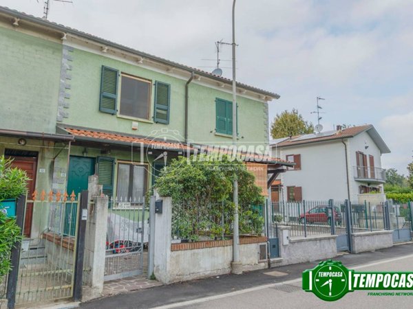 casa indipendente in vendita a Noviglio