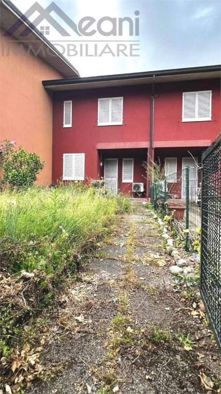casa indipendente in vendita ad Opera