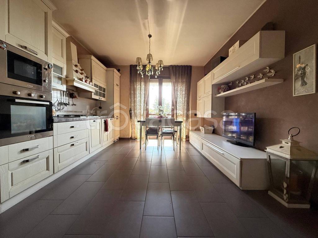 appartamento in vendita ad Opera