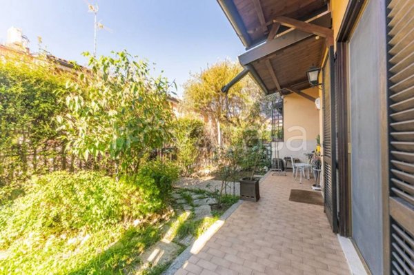 casa indipendente in vendita ad Opera