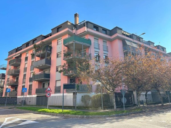 appartamento in vendita ad Opera