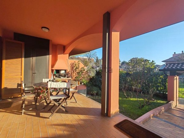 casa indipendente in vendita ad Opera