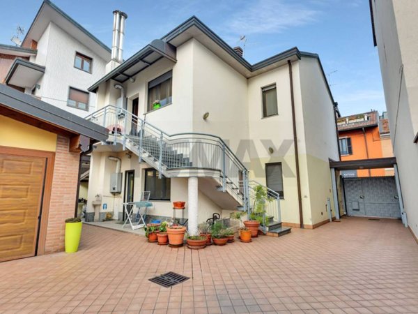 appartamento in vendita ad Opera