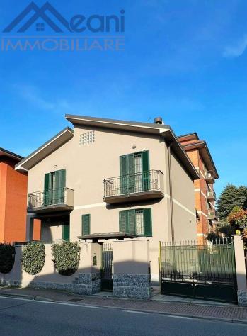 casa indipendente in vendita ad Opera