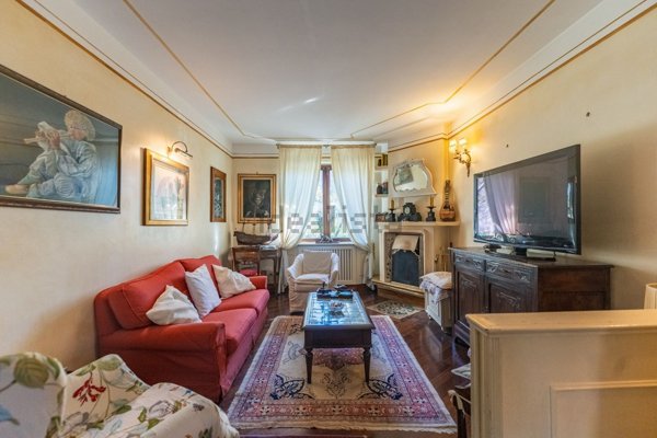 casa indipendente in vendita ad Opera