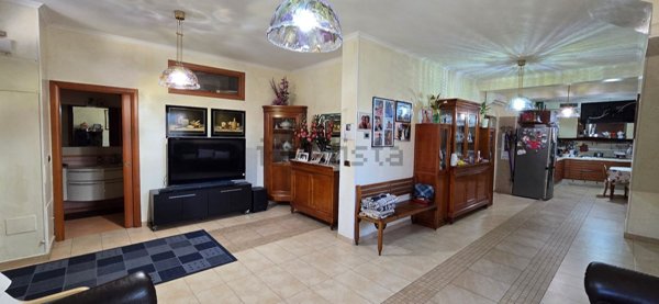 casa indipendente in vendita ad Opera