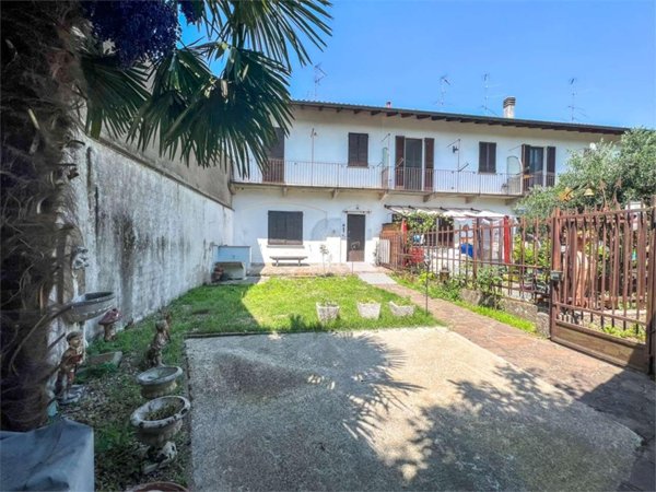 appartamento in vendita ad Ossona