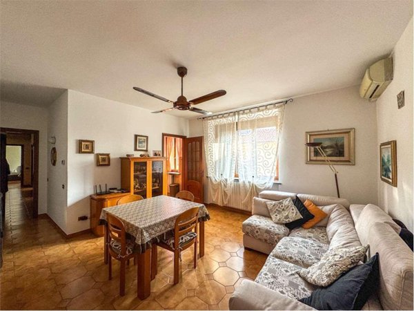 appartamento in vendita ad Ossona